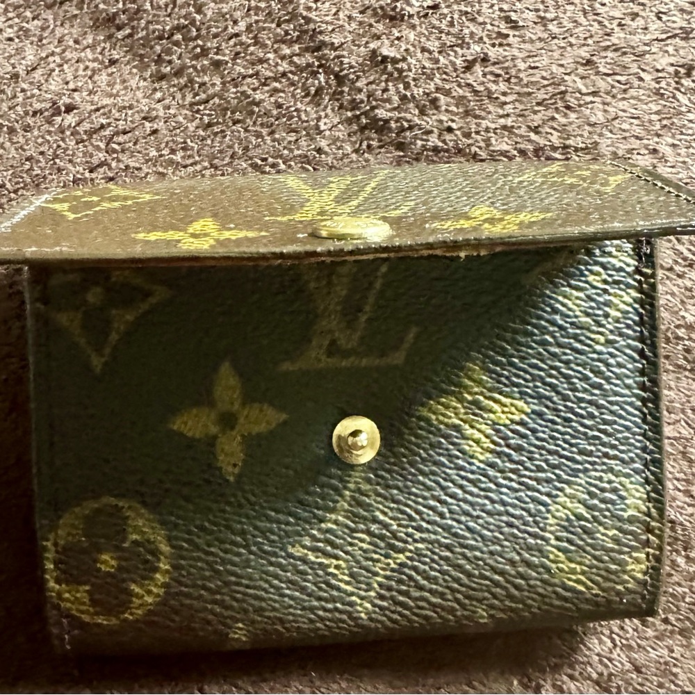 Authentic LV Small Coin Wallet